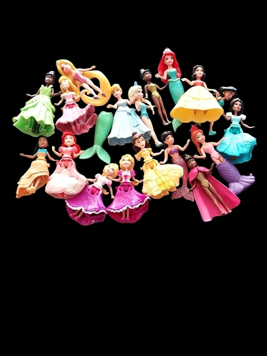 Disney Other - Disney Princess Assorted Girls' Princess Doll Figures - Multicolor